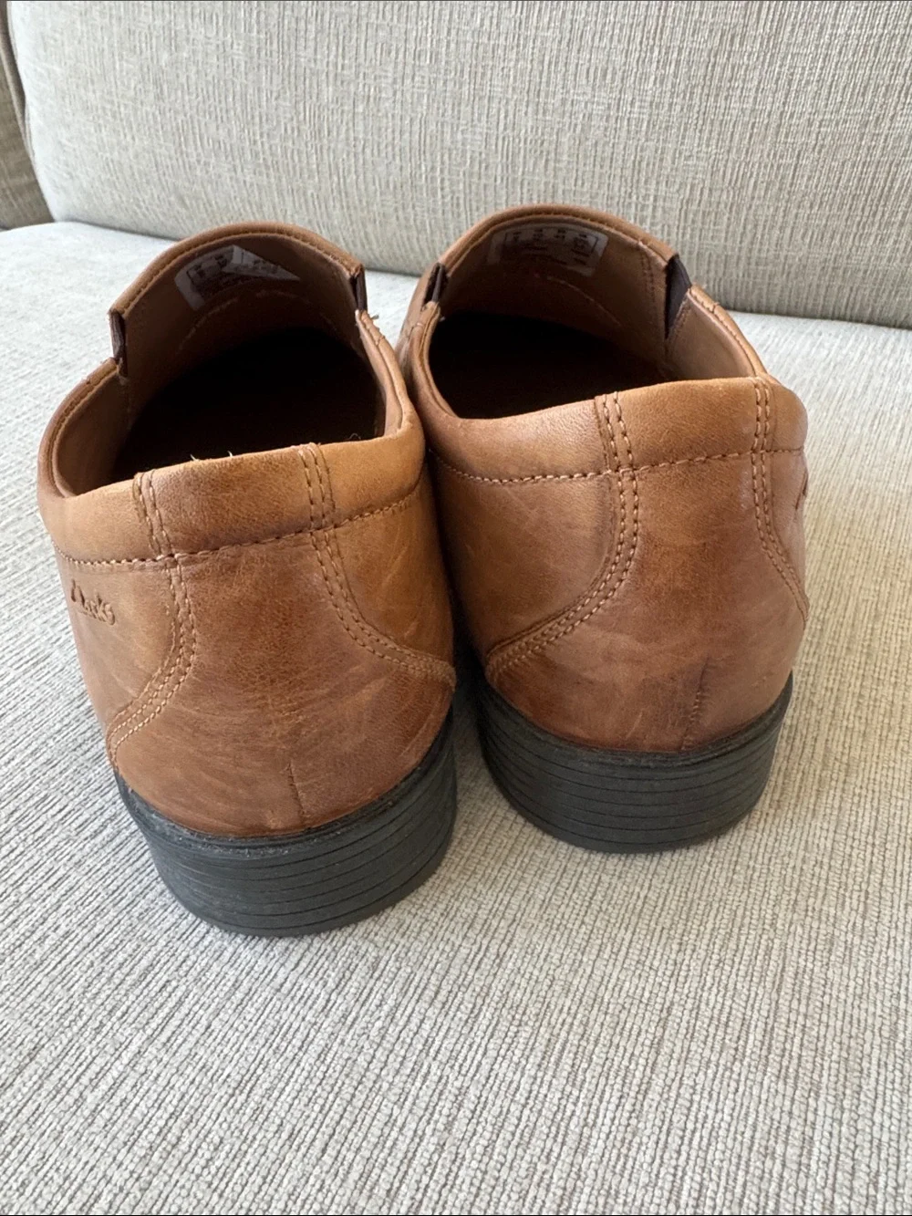 Clarks‎ Men's Slip-On Loafers in Tan Brown Leather